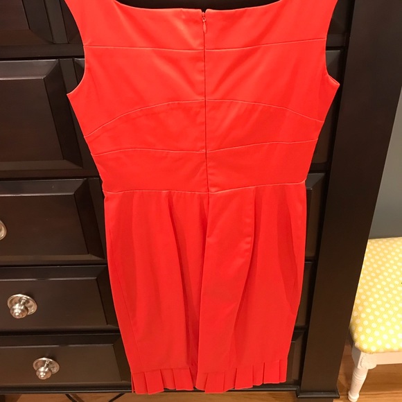 Fitted satin cocktail dress - Picture 2 of 5